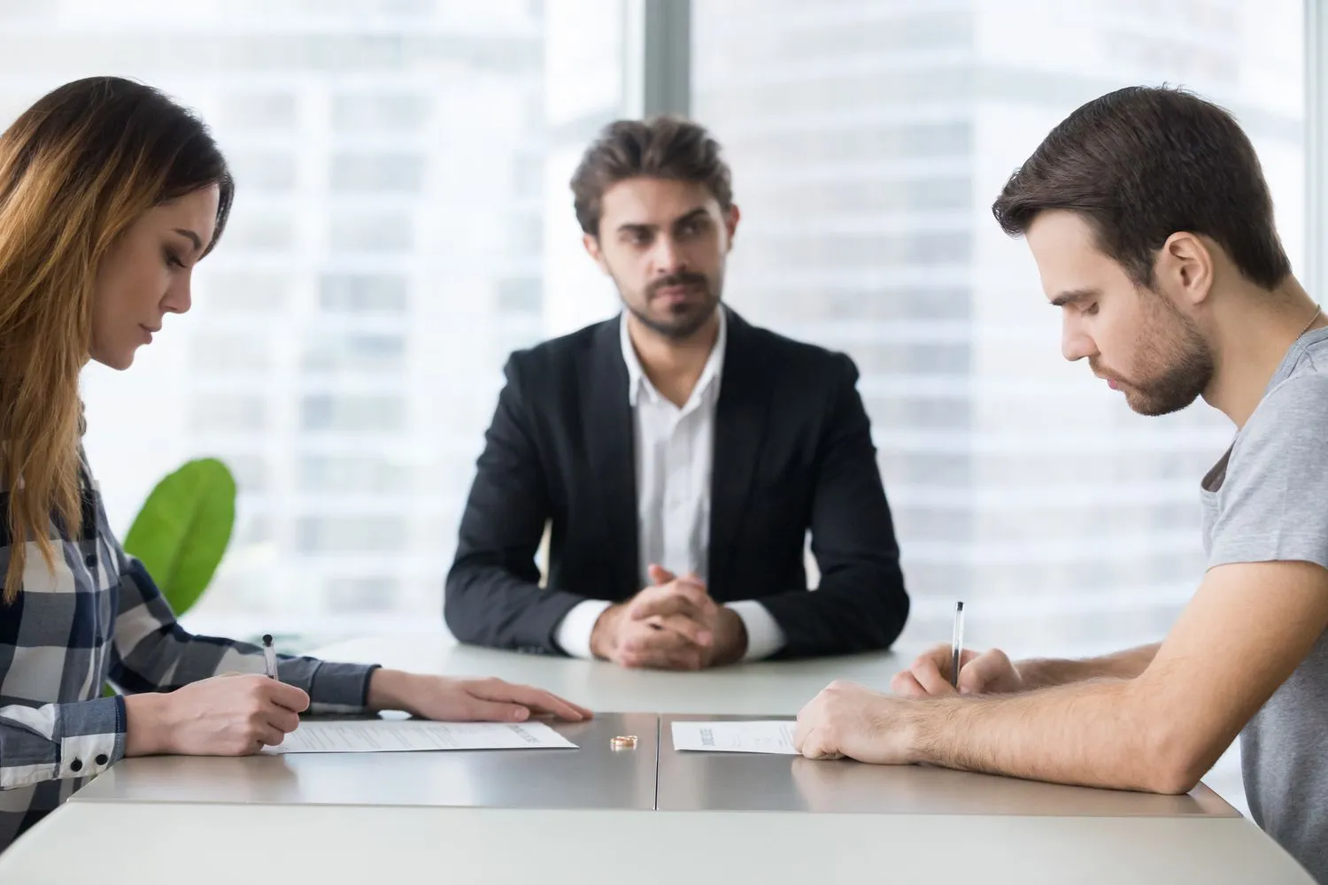 How EH Mediation Guides Couples Toward Fair and Balanced Outcomes Swanley
